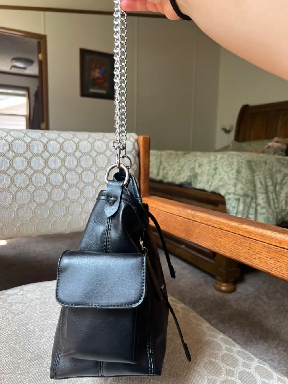Black shoulder bag